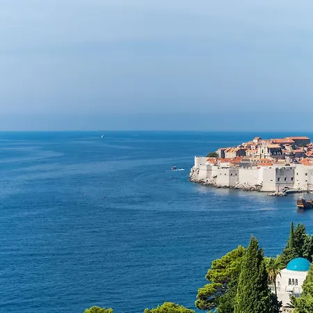 Queen Victoria Dubrovnik